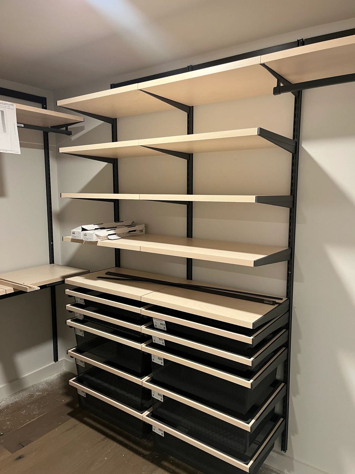 Built-in closet shelving and drawer assembly